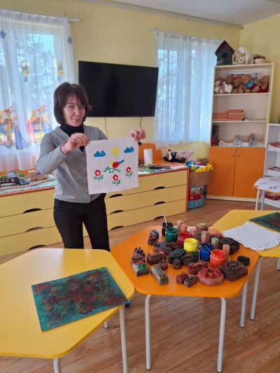 изработване на кърпички - ДГ Зорница - Гавраилово